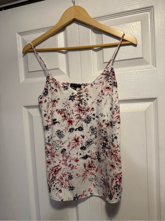 Dynamite Tops - Dynamite White Floral Camisole with Red and Black Print